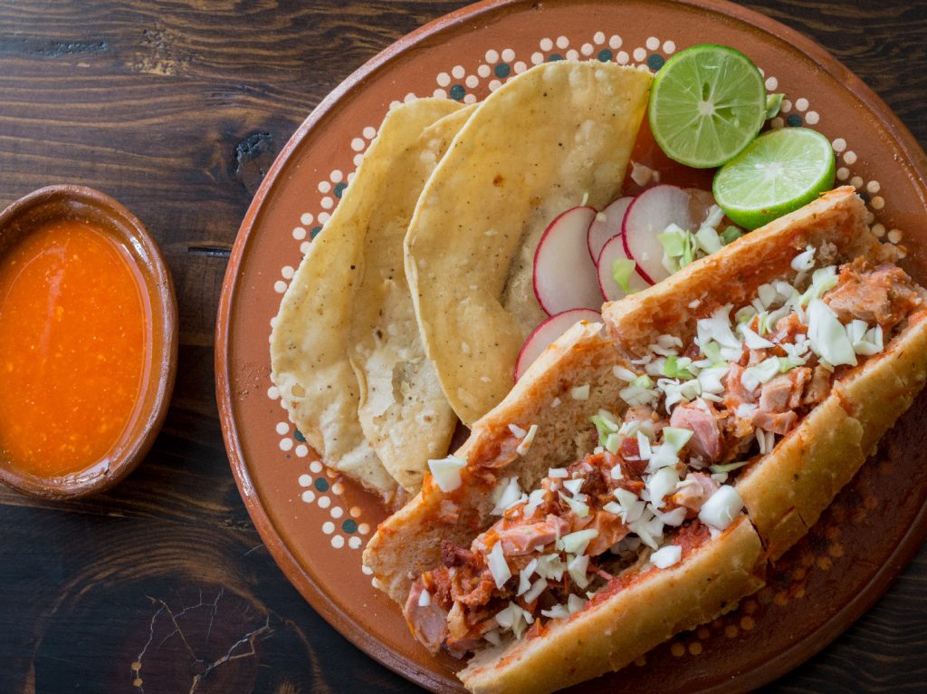 Torta ahogada local dishes