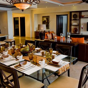 dining-room-oceanfront-penthouse-residences-puerto-vallarta