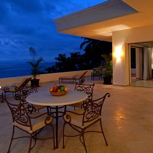 private-terrace-oceanfront-penthouse-residences-puerto-vallarta