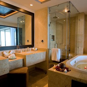 relaxation-bathroom-oceanfront-penthouse-residences-puerto-vallarta
